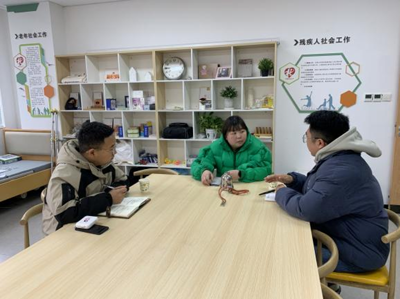 社工服务中心:社区服务的灯塔